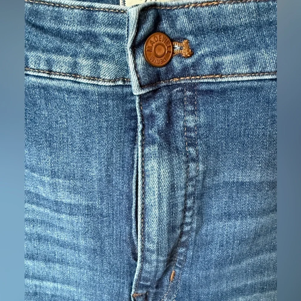 EUC Madewell Curvy High-Rise Distressed Skinny Crop Jeans SZ 34P (14-16)